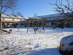 Vinterdag i gården